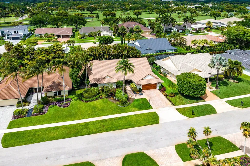 4382 White Cedar Lane Delray Beach FL 33445