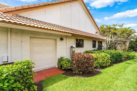 4382 White Cedar Lane Delray Beach FL 33445