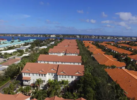 118 Ocean Cay Way Hypoluxo FL 33462