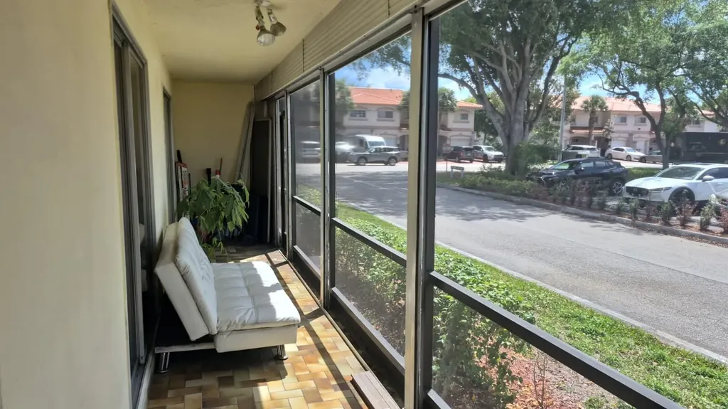 4137 NW 88th Avenue Coral Springs FL 33065