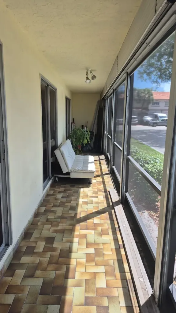 4137 NW 88th Avenue Coral Springs FL 33065