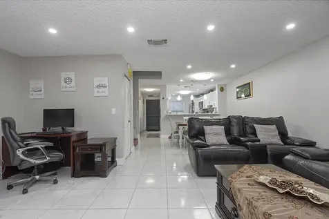 1177 NW 98th Terrace Pembroke Pines FL 33024