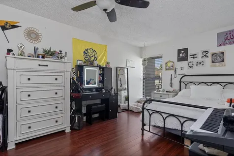 1177 NW 98th Terrace Pembroke Pines FL 33024
