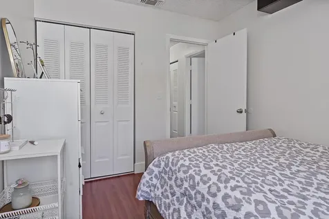 1177 NW 98th Terrace Pembroke Pines FL 33024