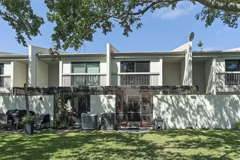 1177 NW 98th Terrace Pembroke Pines FL 33024