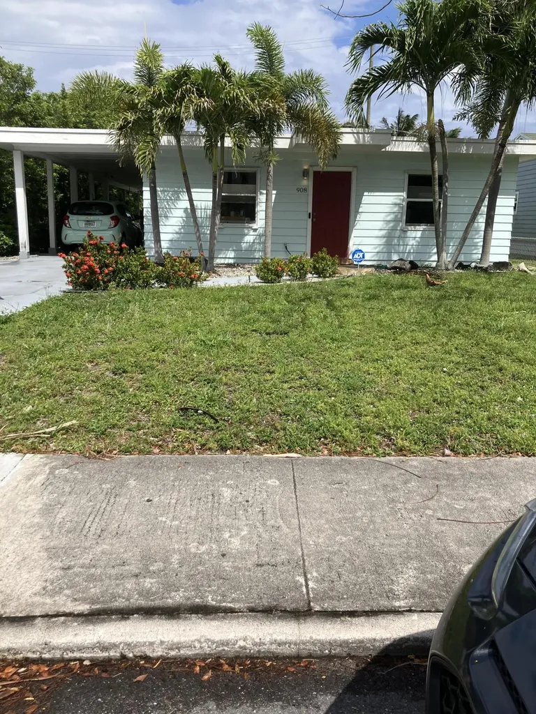 908 S K Street Lake Worth Beach FL 33460