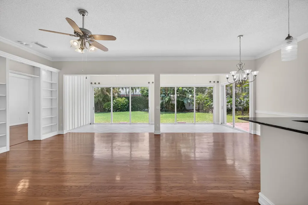 8773 Wakefield Drive Palm Beach Gardens FL 33410
