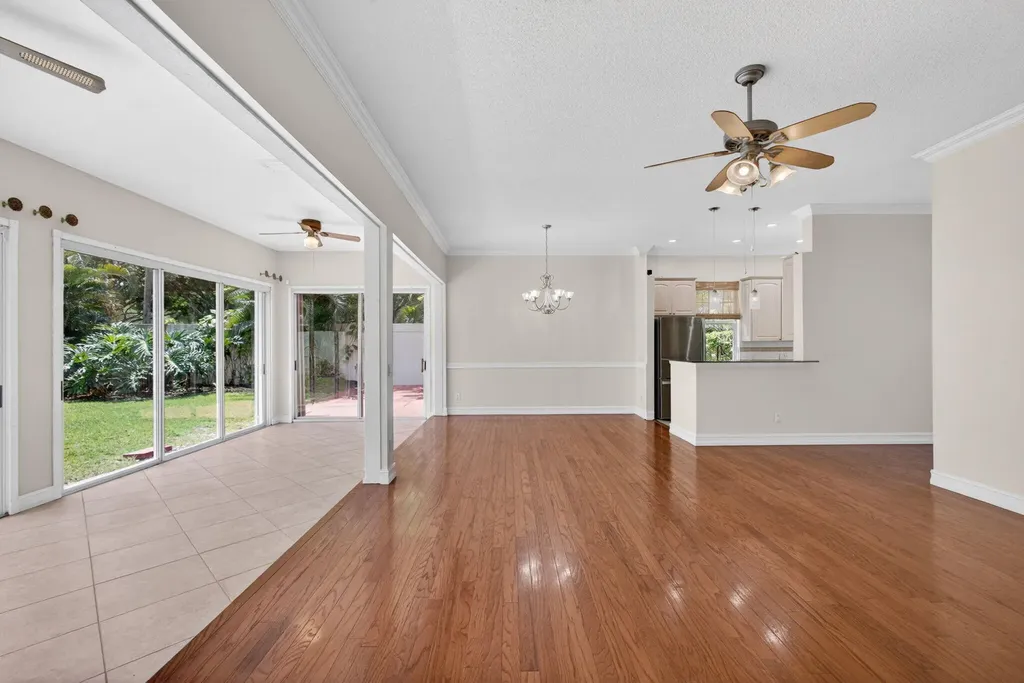 8773 Wakefield Drive Palm Beach Gardens FL 33410