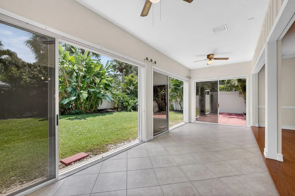 8773 Wakefield Drive Palm Beach Gardens FL 33410