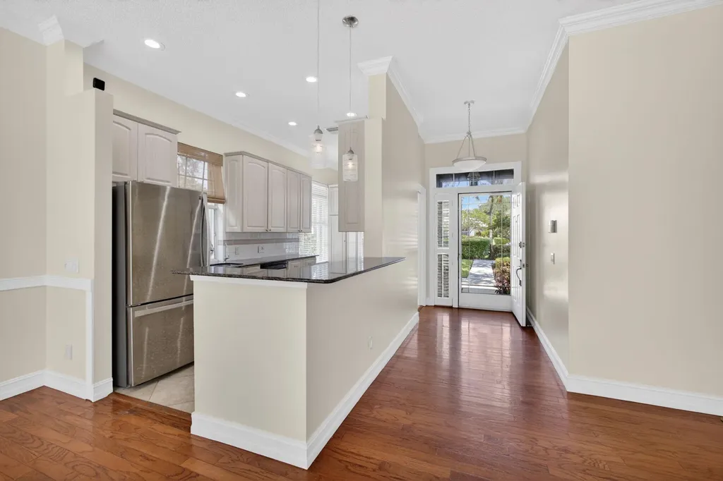 8773 Wakefield Drive Palm Beach Gardens FL 33410