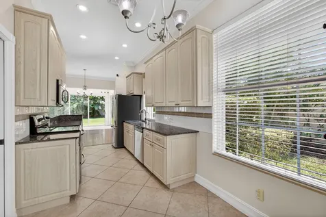 8773 Wakefield Drive Palm Beach Gardens FL 33410