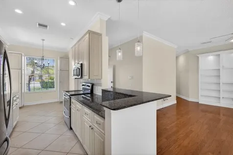 8773 Wakefield Drive Palm Beach Gardens FL 33410