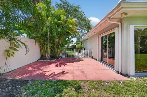 8773 Wakefield Drive Palm Beach Gardens FL 33410