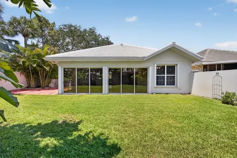 8773 Wakefield Drive Palm Beach Gardens FL 33410