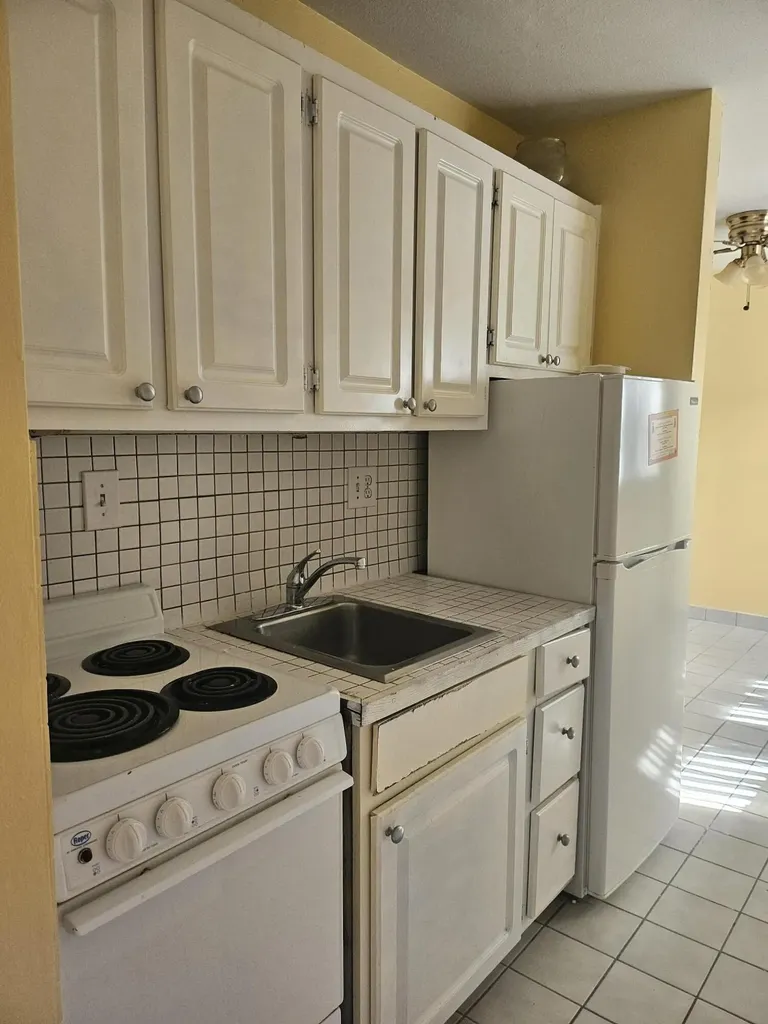 3222 E Marine Drive Pompano Beach FL 33062