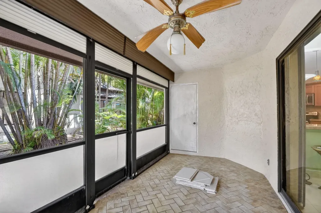 5155 Pine Drive Boynton Beach FL 33437