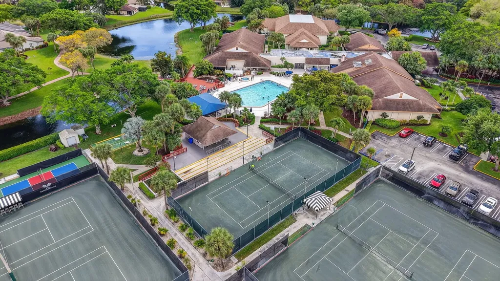 5155 Pine Drive Boynton Beach FL 33437