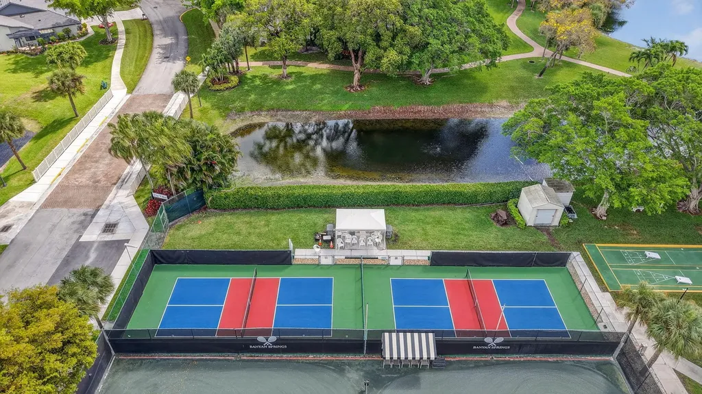 5155 Pine Drive Boynton Beach FL 33437
