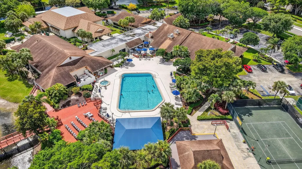 5155 Pine Drive Boynton Beach FL 33437