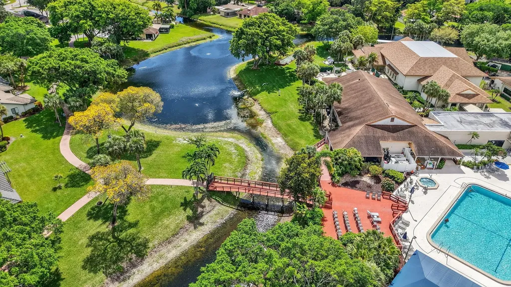 5155 Pine Drive Boynton Beach FL 33437