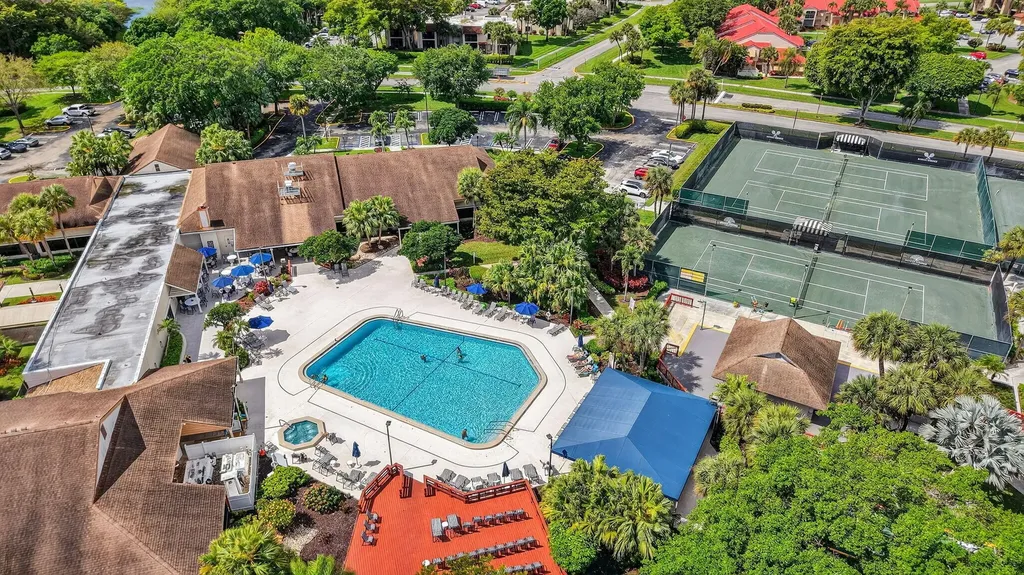 5155 Pine Drive Boynton Beach FL 33437
