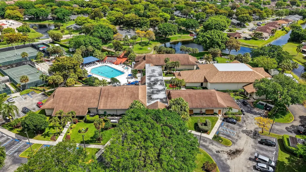 5155 Pine Drive Boynton Beach FL 33437