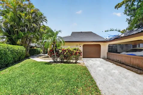 5155 Pine Drive Boynton Beach FL 33437