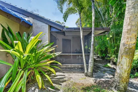 5155 Pine Drive Boynton Beach FL 33437