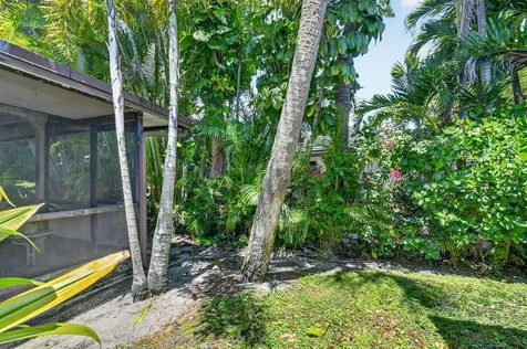 5155 Pine Drive Boynton Beach FL 33437