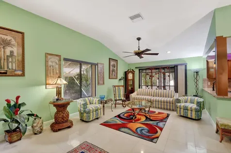 5155 Pine Drive Boynton Beach FL 33437