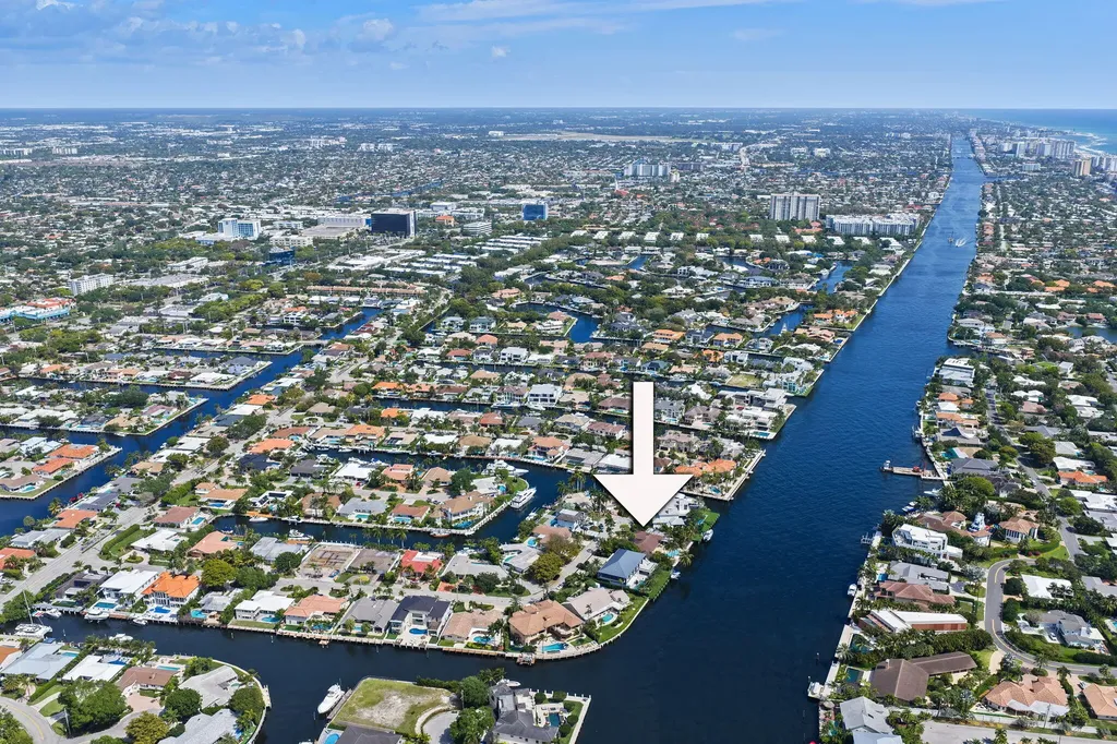 3260 NE 56th Court Fort Lauderdale FL 33308