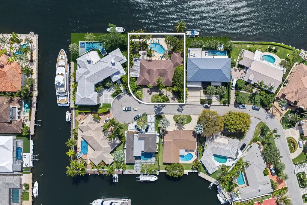 3260 NE 56th Court Fort Lauderdale FL 33308