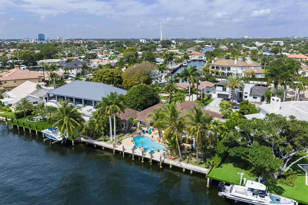 3260 NE 56th Court Fort Lauderdale FL 33308