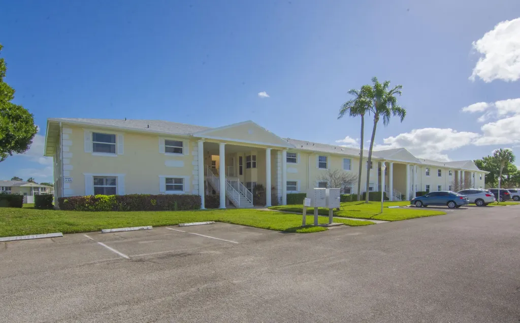 356 Grove Isle Circle Vero Beach FL 32962