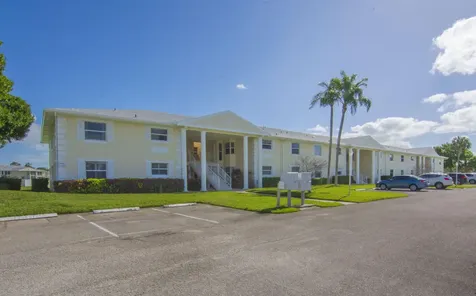 356 Grove Isle Circle Vero Beach FL 32962
