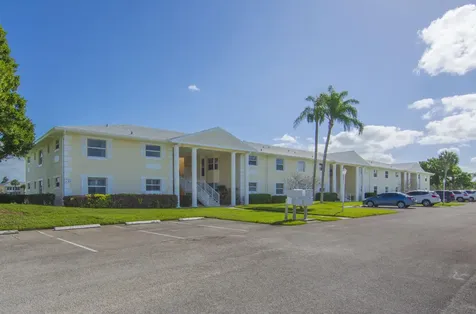 356 Grove Isle Circle Vero Beach FL 32962