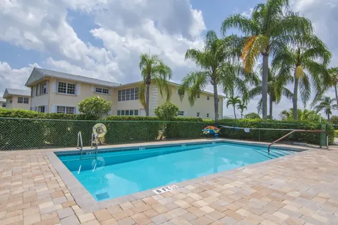 356 Grove Isle Circle Vero Beach FL 32962