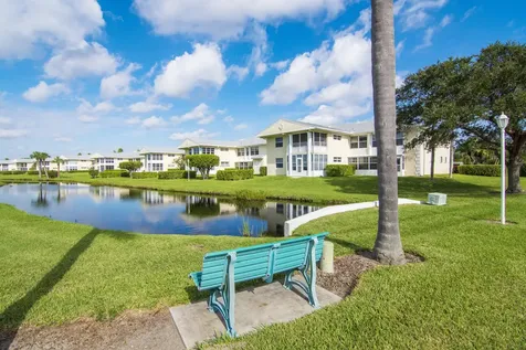 356 Grove Isle Circle Vero Beach FL 32962