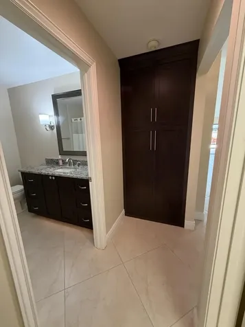2805 Farragut Lane West Palm Beach FL 33409