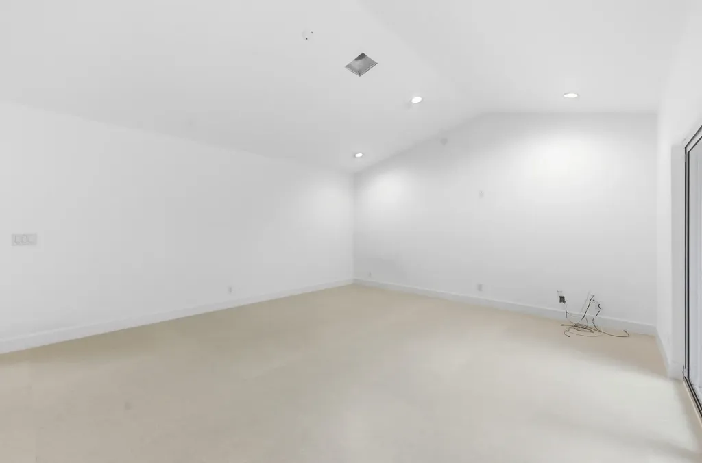 9677 N Springs Way Coral Springs FL 33076