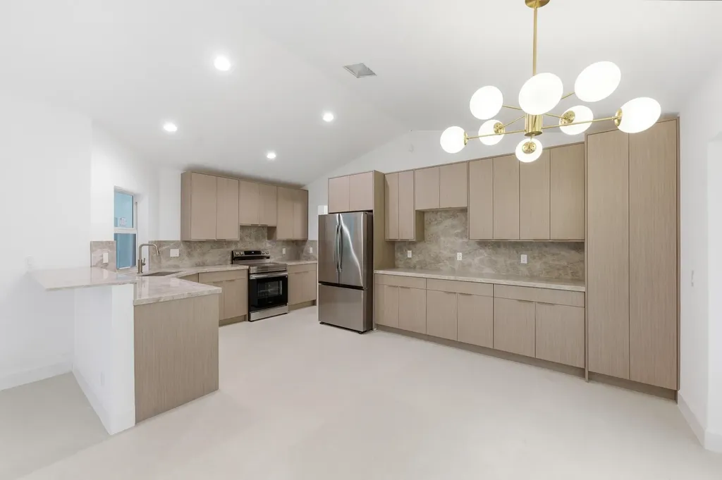 9677 N Springs Way Coral Springs FL 33076