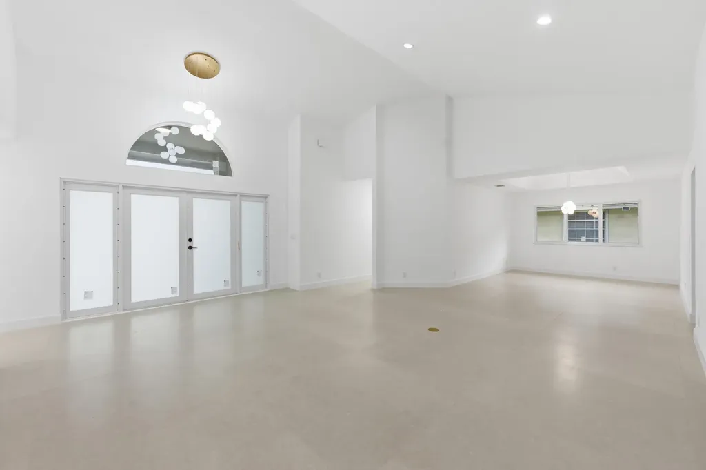 9677 N Springs Way Coral Springs FL 33076