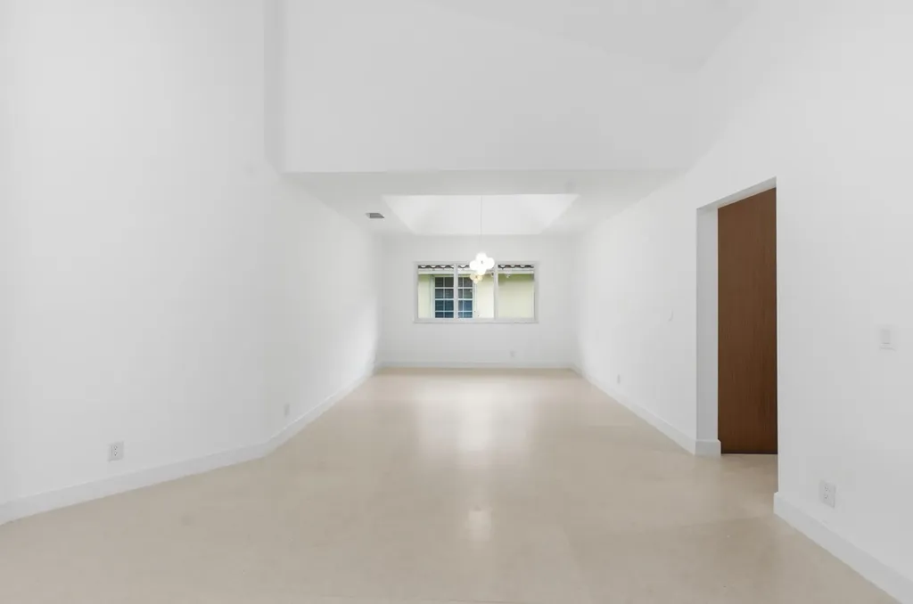 9677 N Springs Way Coral Springs FL 33076