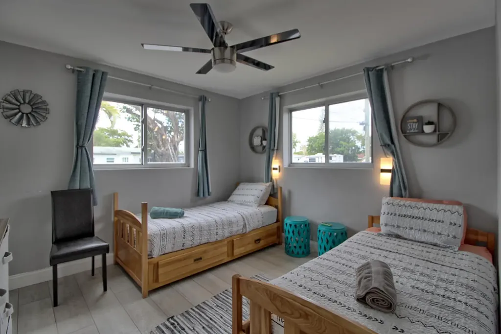 1324 N 24th Avenue Hollywood FL 33020