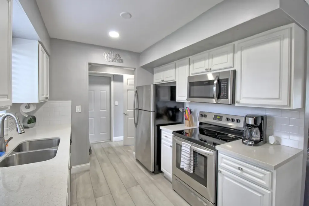 1324 N 24th Avenue Hollywood FL 33020