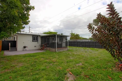 1324 N 24th Avenue Hollywood FL 33020