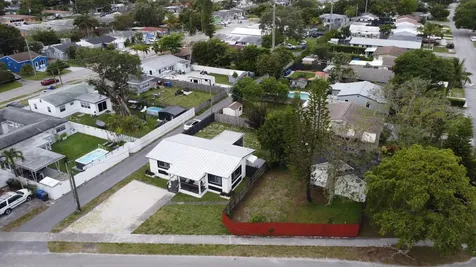 1324 N 24th Avenue Hollywood FL 33020