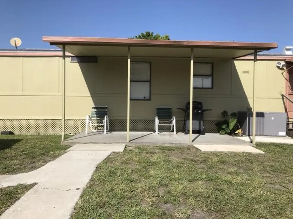 1038 8th Street Okeechobee FL 34974