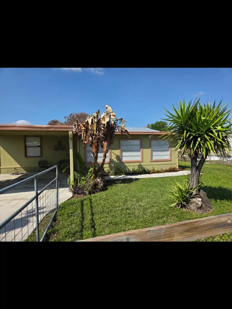 1038 8th Street Okeechobee FL 34974