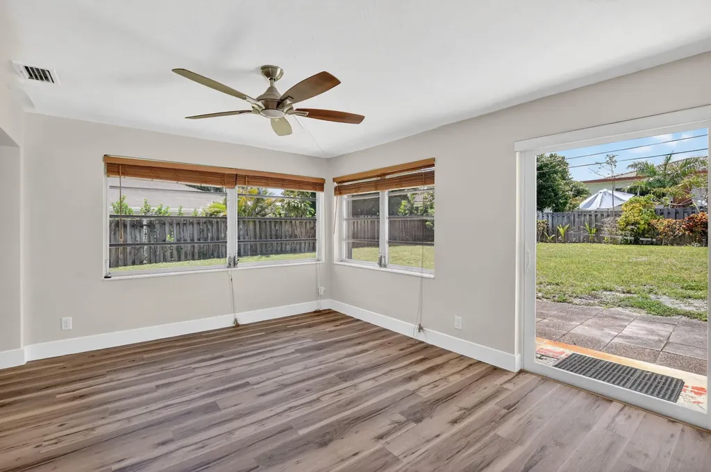 277 NW 3rd Court Boca Raton FL 33432